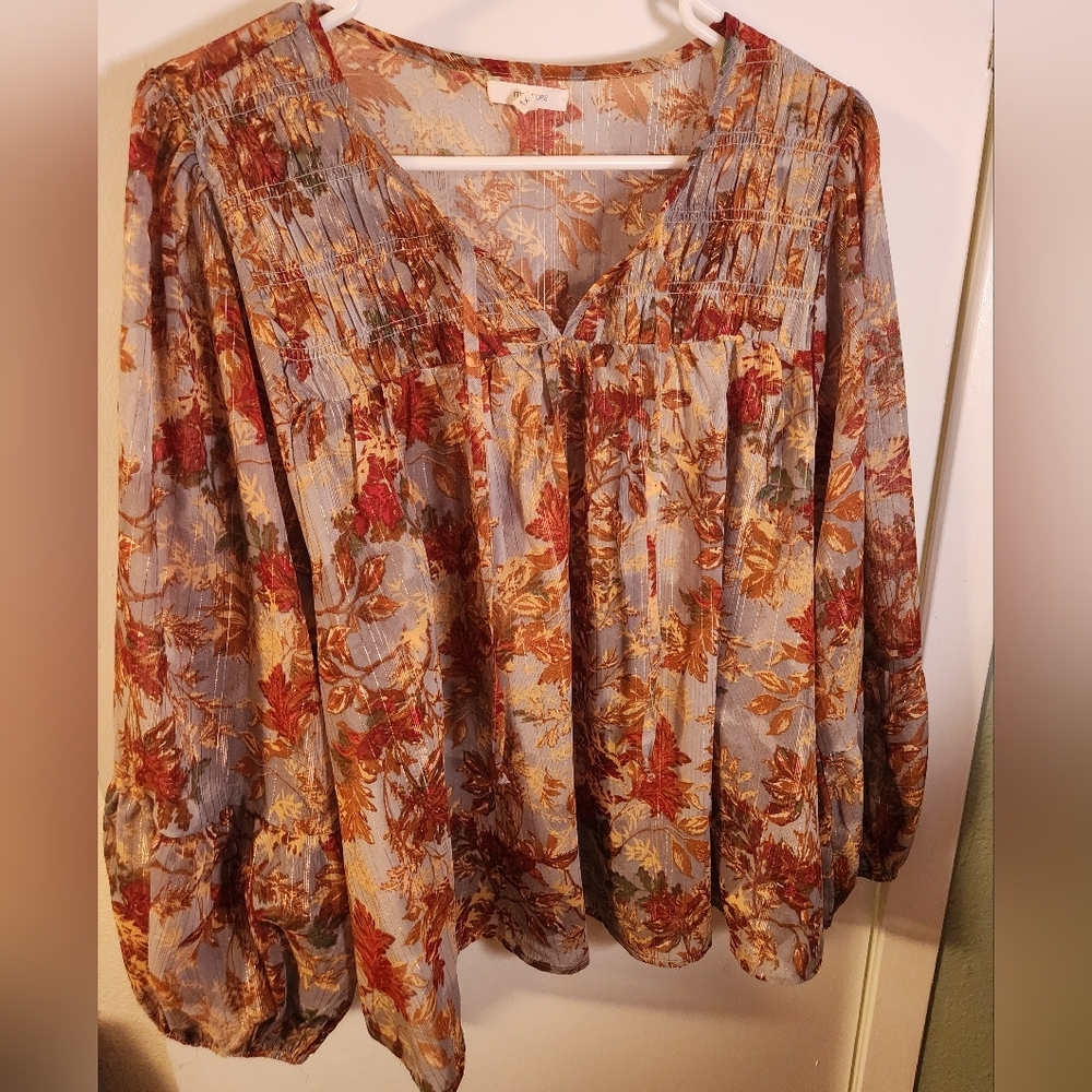 NWOT- Maurices Sheer Floral Print Women's Top Size 1x